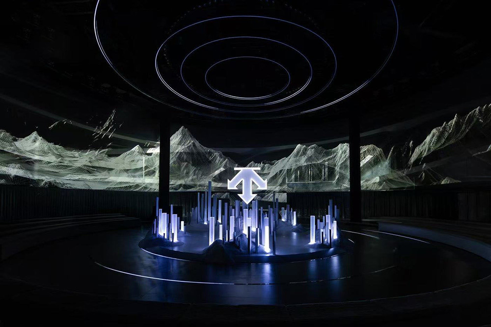 DESCENTE Brand ShowGuest appearance2